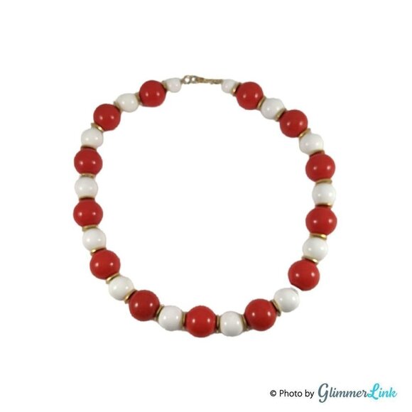 Vintage Red White & Gold Tone Lucite Beaded Necklace - Picture 4 of 11